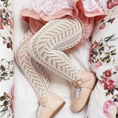 Collants bébé fille en résille I Beige I Style espagnol, confort et élégance
