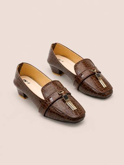 Croc Luxe Tassel Low Heel Loafer Shoes for Women  | Nawabi Shoes